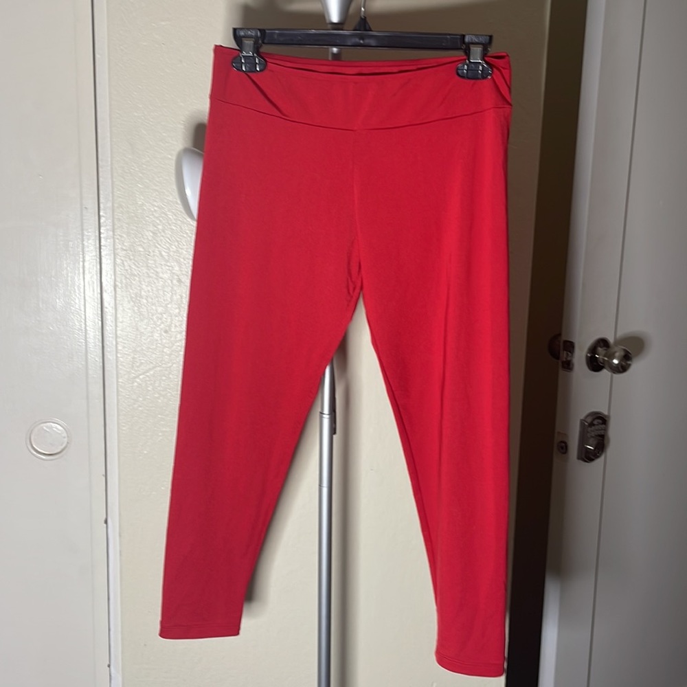 Vintage Red Leggings | 80% Nylon - 20% Spandex | Low Waist | Size M